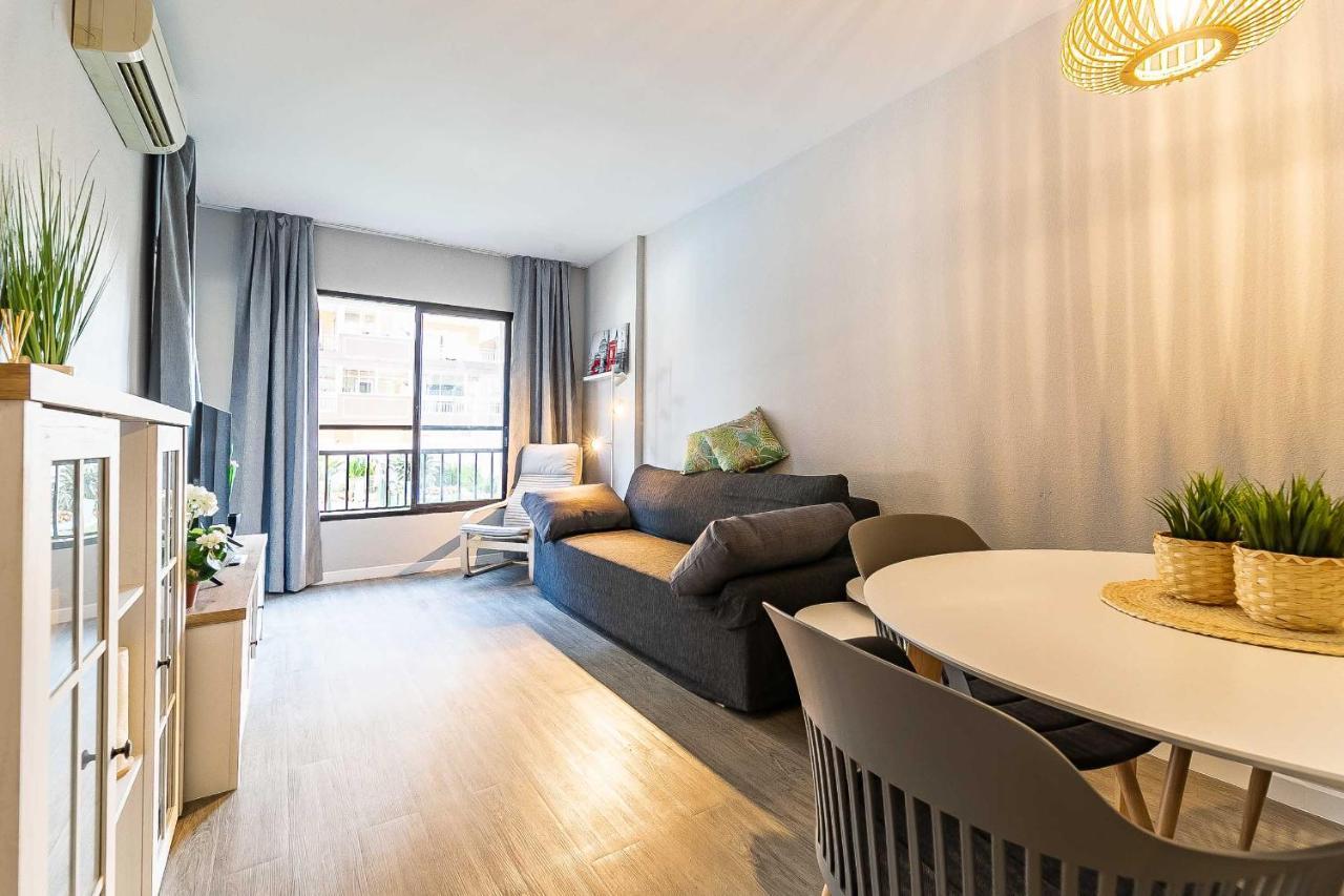 76-Lovely Beach Front Apartment In Фуэнхирола Экстерьер фото
