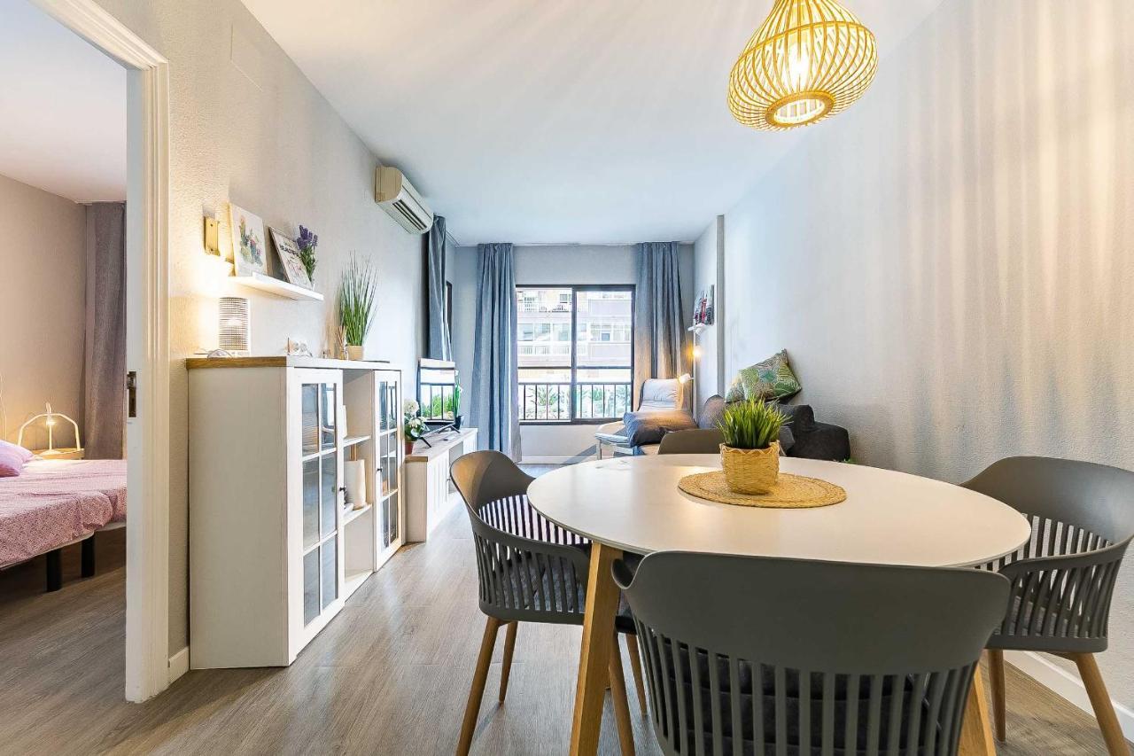 76-Lovely Beach Front Apartment In Фуэнхирола Экстерьер фото